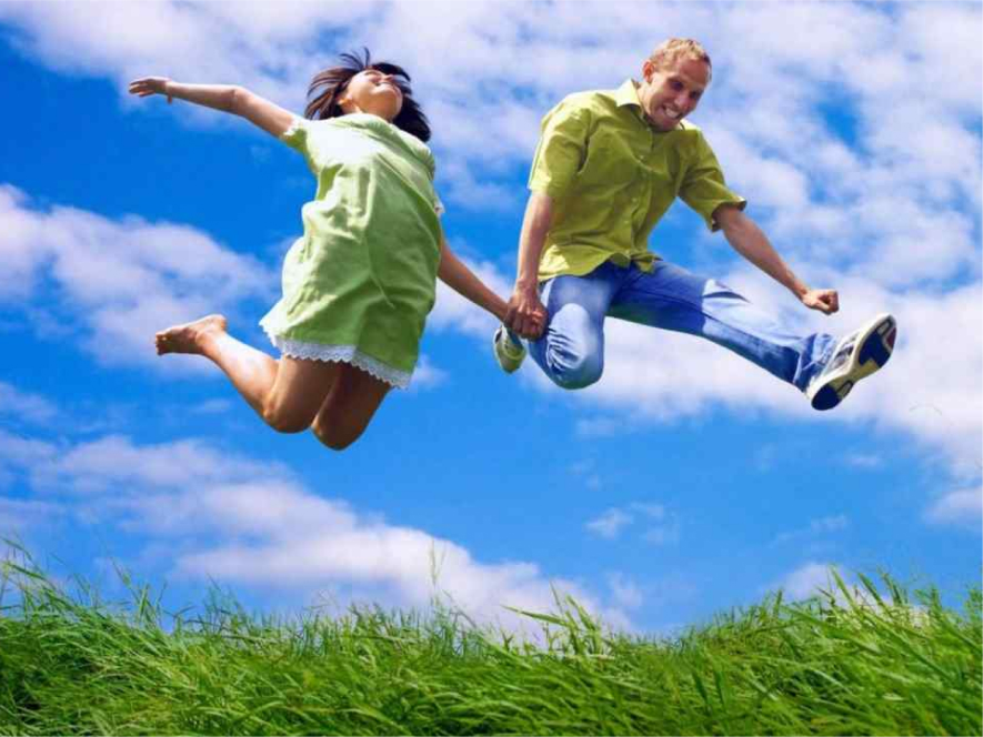 점프하는 사람들